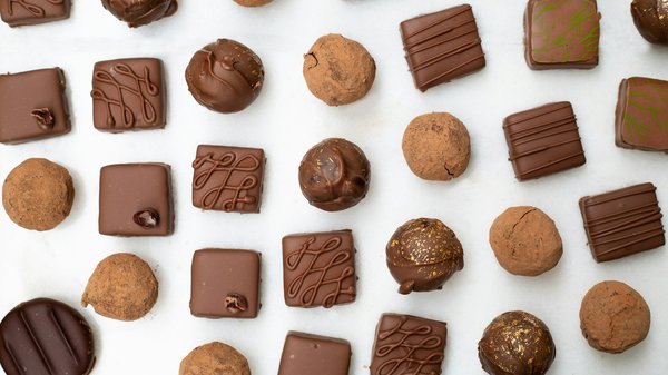 Peut-on trouver une croisière qui propose des ateliers de fabrication de chocolat en Suisse?